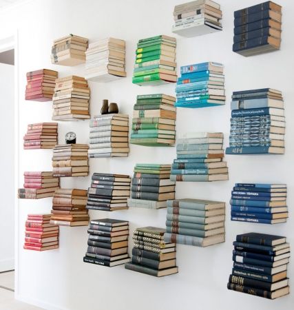 rak buku invisible