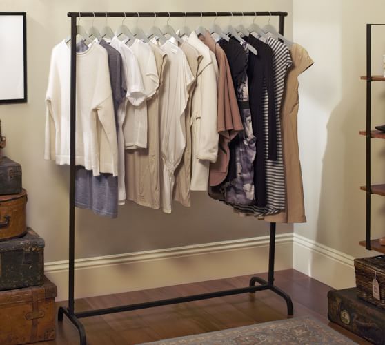 small-walkin-closet