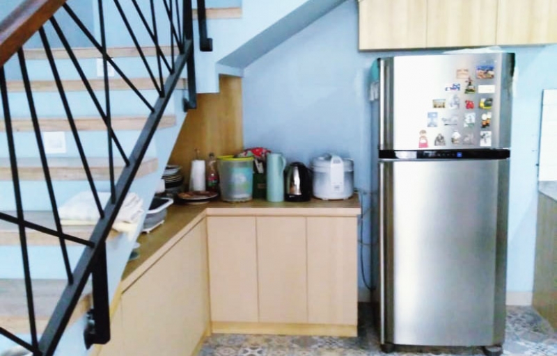 Kitchen Set Bawah Tangga