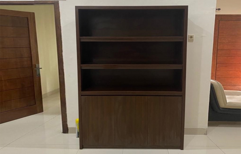 Rak Buku Minimalis